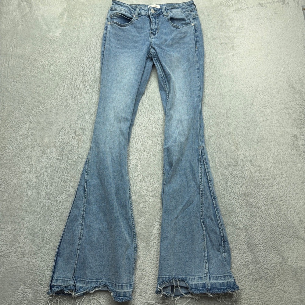 Shyanne Jeans Womens 27 Blue Light Wash Flare Bell Bottom Frayed Hem Denim